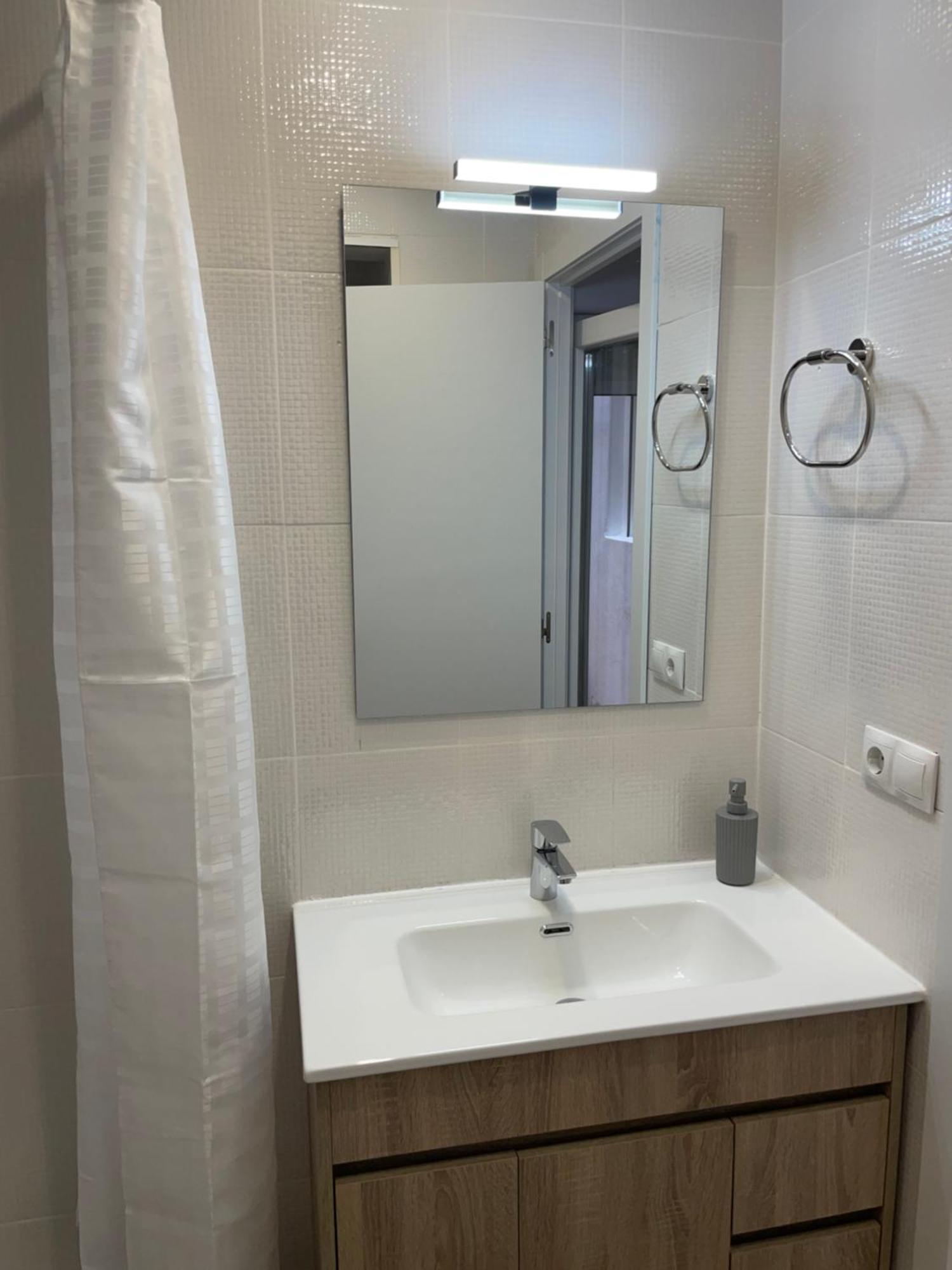 Apartamentos Tarradellas Sants Estacio Barcelona Exterior foto